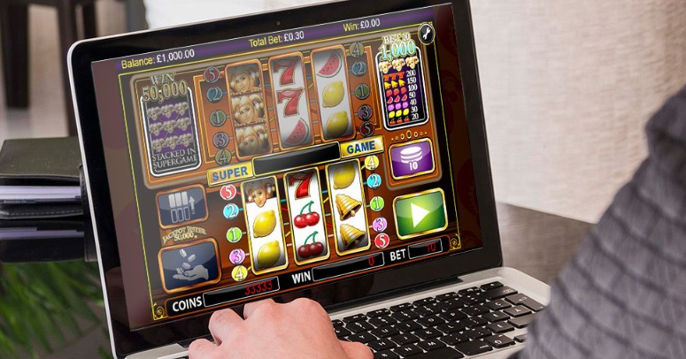 Perbedaan Slot Online dan Slot Fisik: Mana yang Lebih Cocok untuk Anda?
